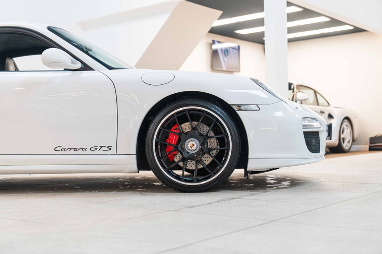 Porsche 997.2 Carrera GTS