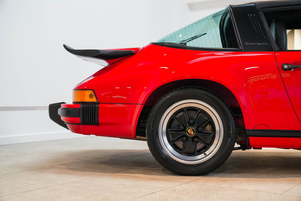 Porsche 911 Carrera 3.2