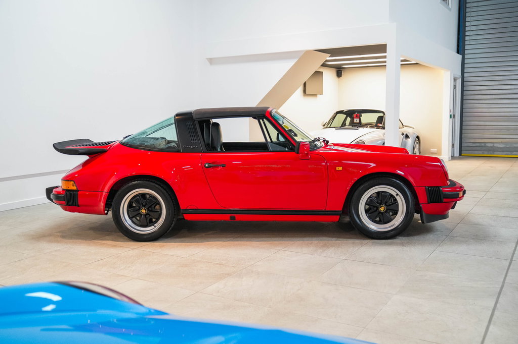 Porsche 911 Carrera 3.2