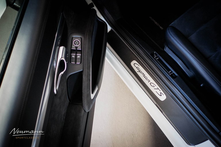 Porsche 981 Cayman GTS