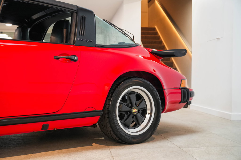 Porsche 911 Carrera 3.2