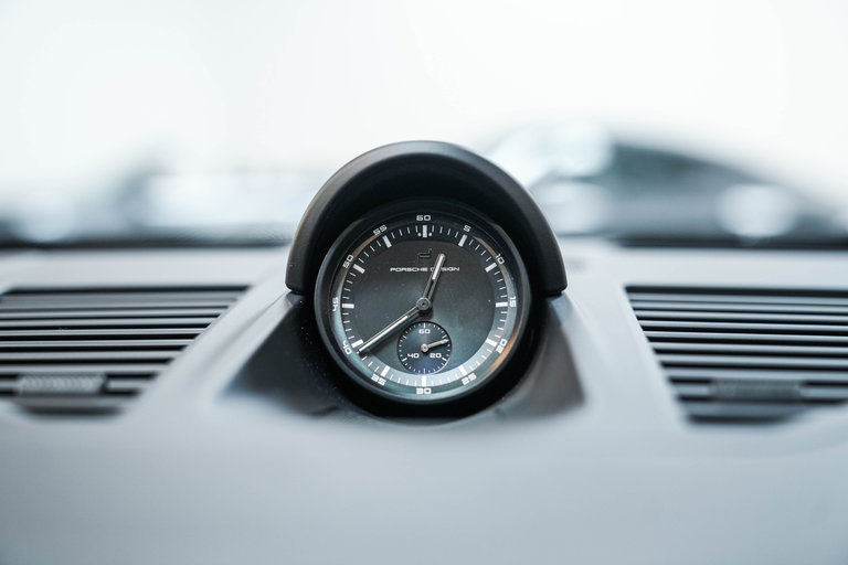 Porsche 992 Carrera 4 GTS