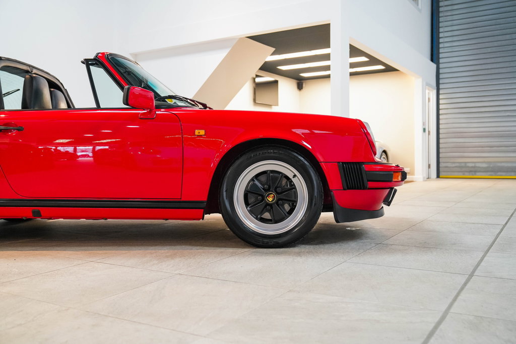 Porsche 911 Carrera 3.2