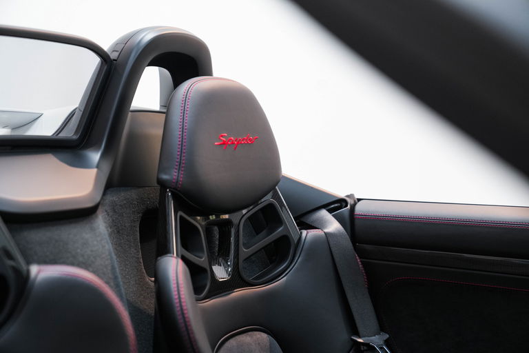 Porsche 981 Boxster Spyder