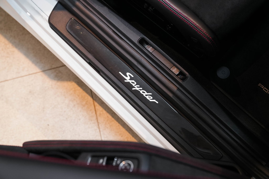 Porsche 981 Boxster Spyder