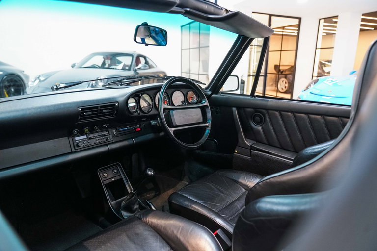 Porsche 911 Carrera 3.2