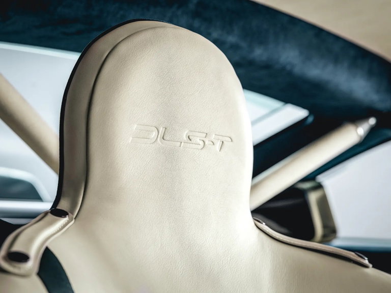 Porsche 911 Reimagined by Singer