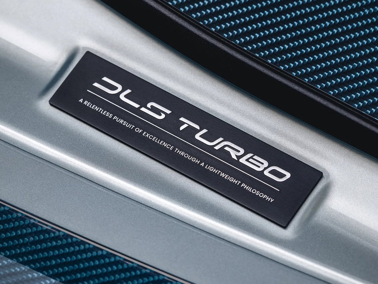 Porsche 911 Reimagined by Singer