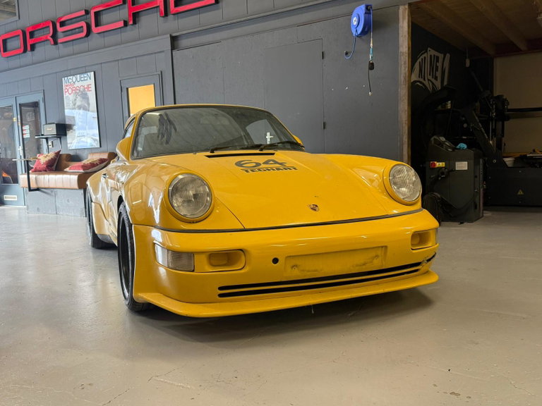 Porsche 964 Carrera 4