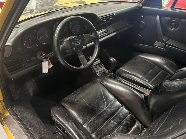 Porsche 964 Carrera 4
