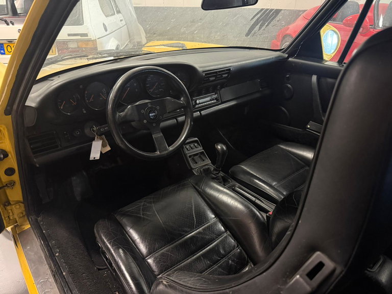 Porsche 964 Carrera 4