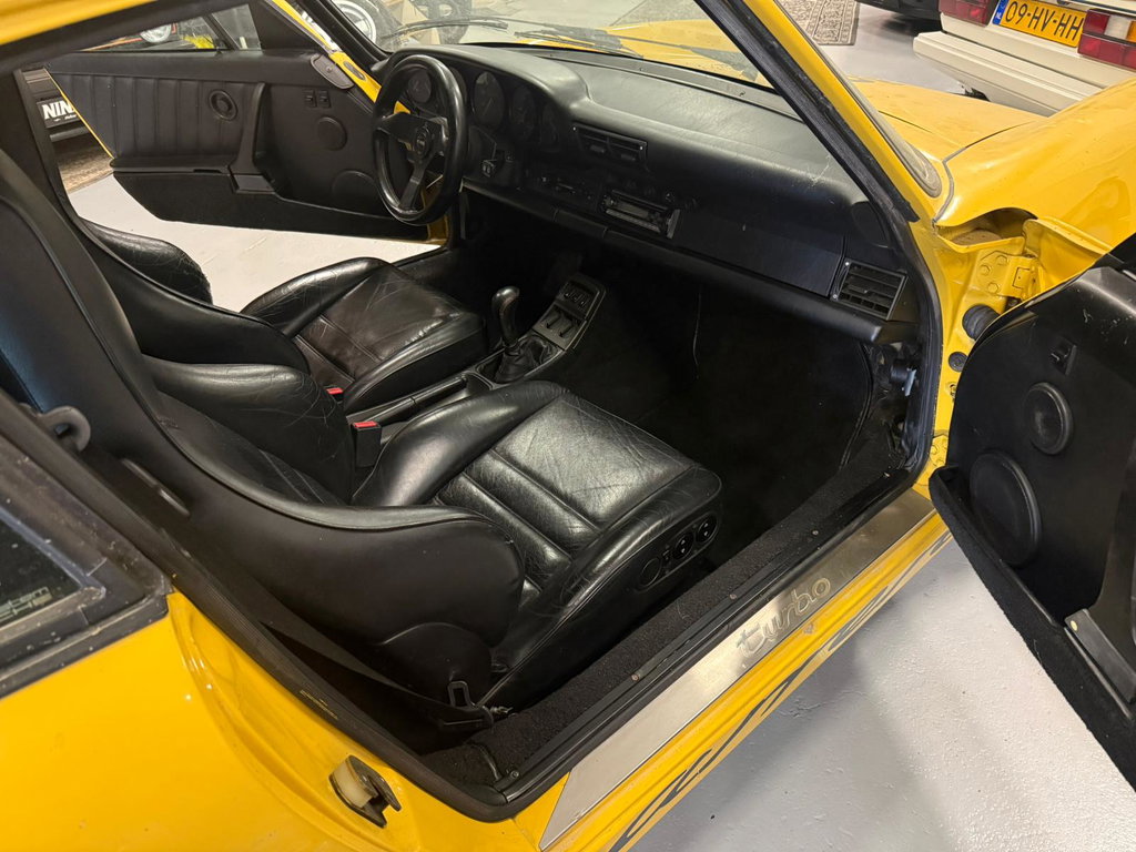 Porsche 964 Carrera 4