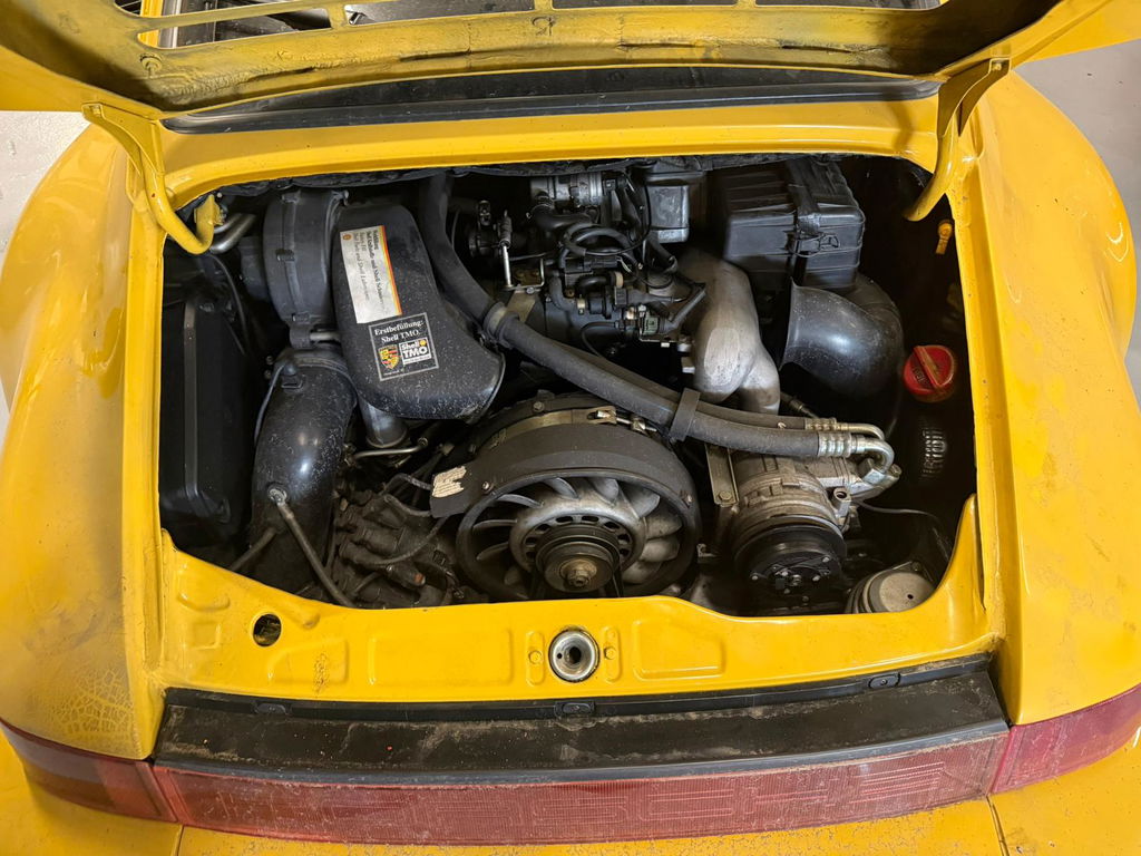 Porsche 964 Carrera 4