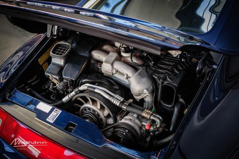Porsche 993 Carrera 4