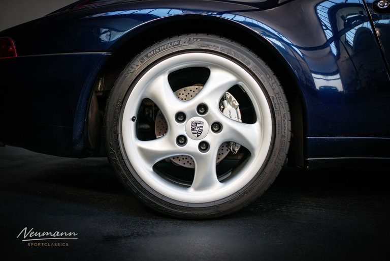 Porsche 993 Carrera 4