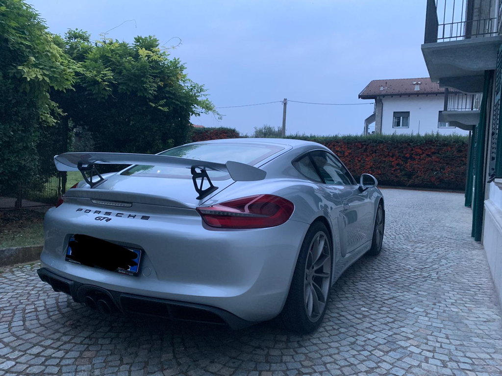 Porsche 981 Cayman GT4