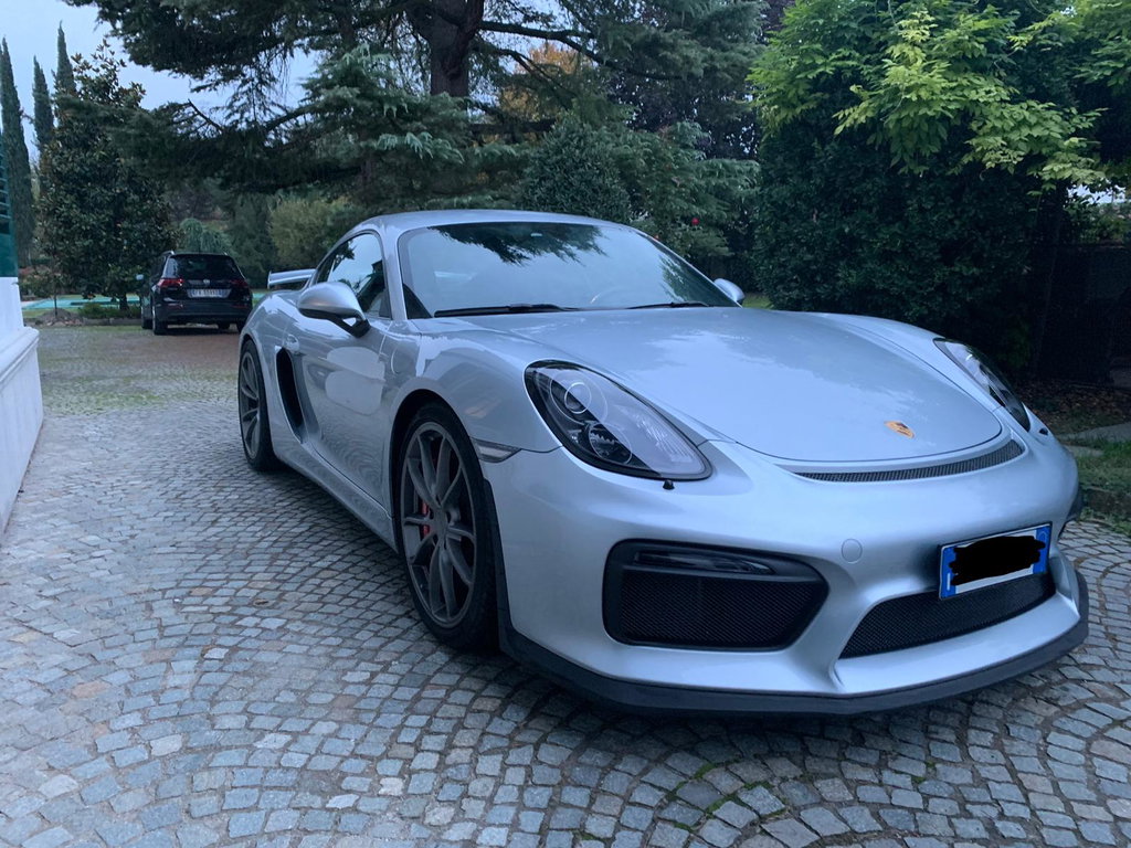 Porsche 981 Cayman GT4