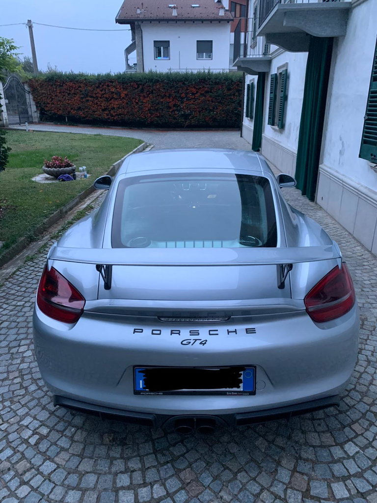 Porsche 981 Cayman GT4