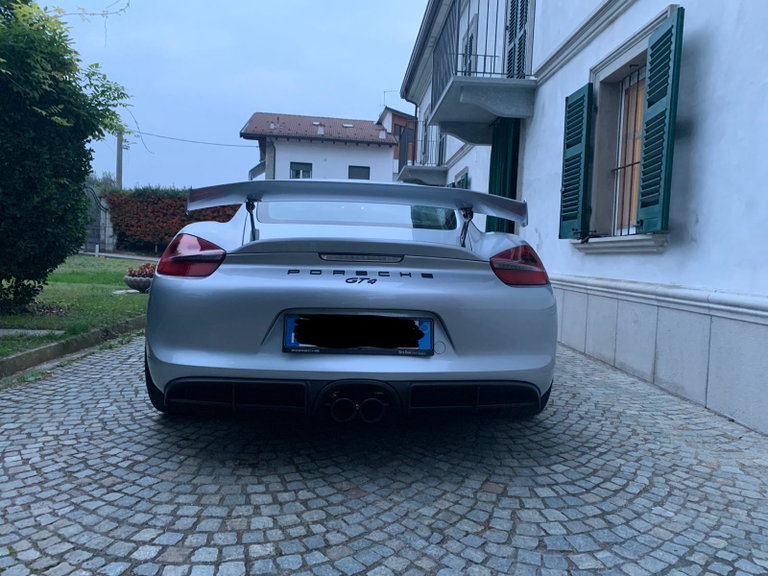 Porsche 981 Cayman GT4