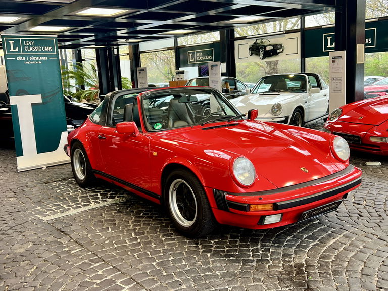 Porsche 911 Carrera 3.2