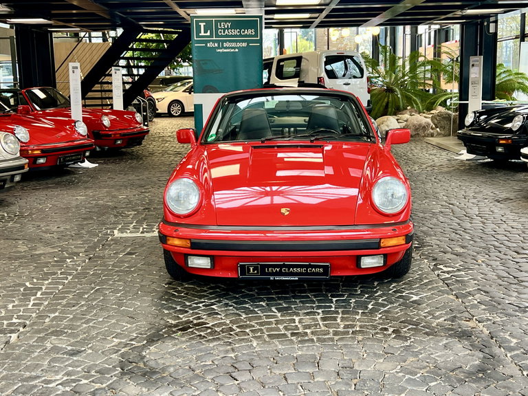 Porsche 911 Carrera 3.2