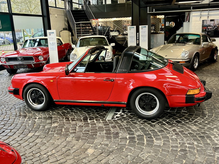 Porsche 911 Carrera 3.2