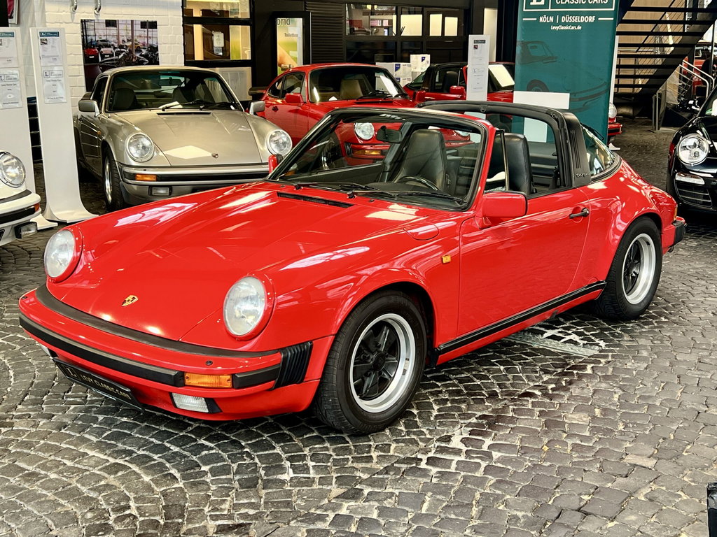 Porsche 911 Carrera 3.2