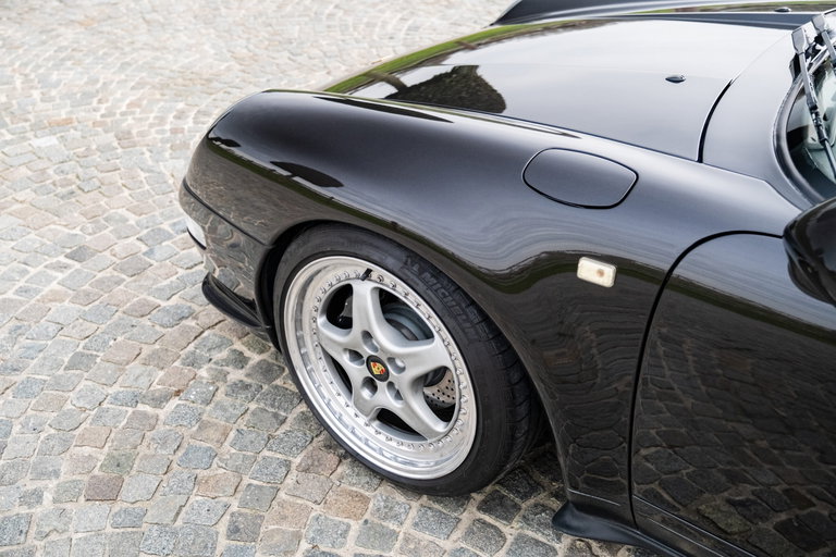 Porsche 993 Carrera 4