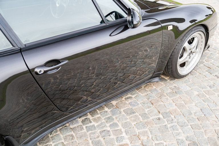 Porsche 993 Carrera 4