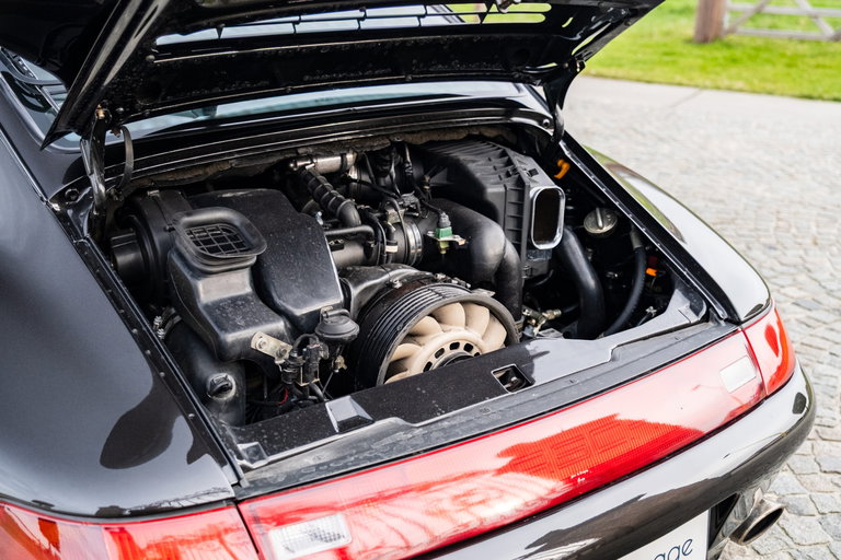 Porsche 993 Carrera 4