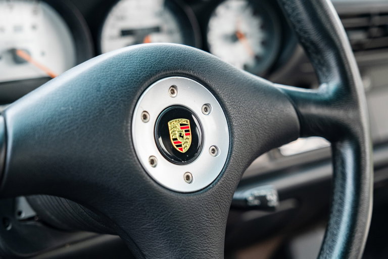 Porsche 993 Carrera 4