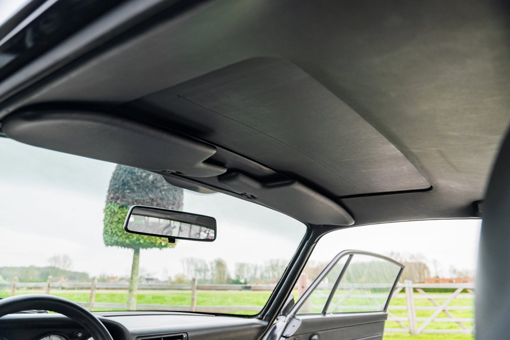 Porsche 993 Carrera 4