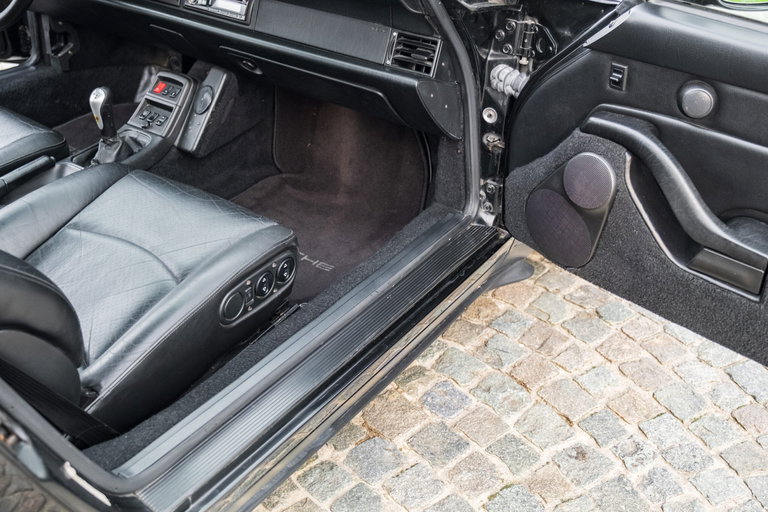 Porsche 993 Carrera 4