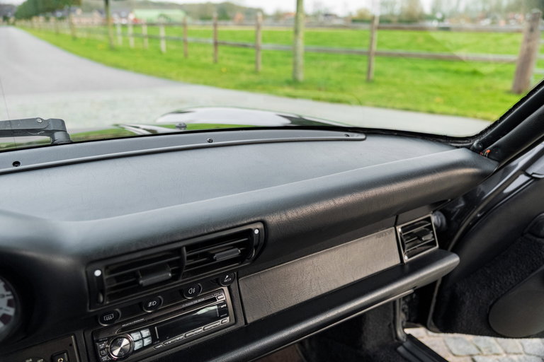 Porsche 993 Carrera 4