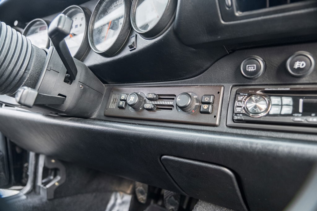 Porsche 993 Carrera 4