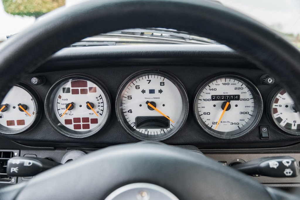Porsche 993 Carrera 4