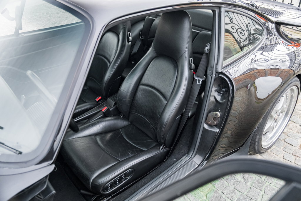 Porsche 993 Carrera 4