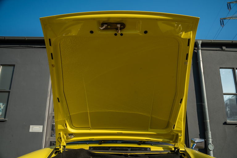 Porsche 911 Carrera 2.7