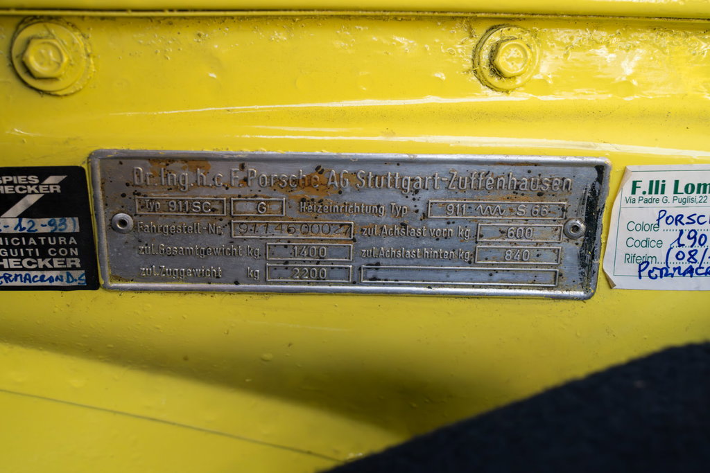 Porsche 911 Carrera 2.7