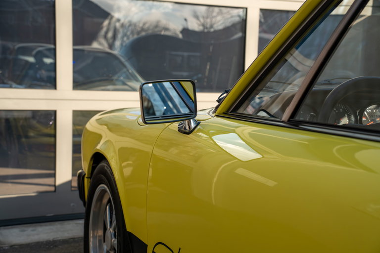 Porsche 911 Carrera 2.7