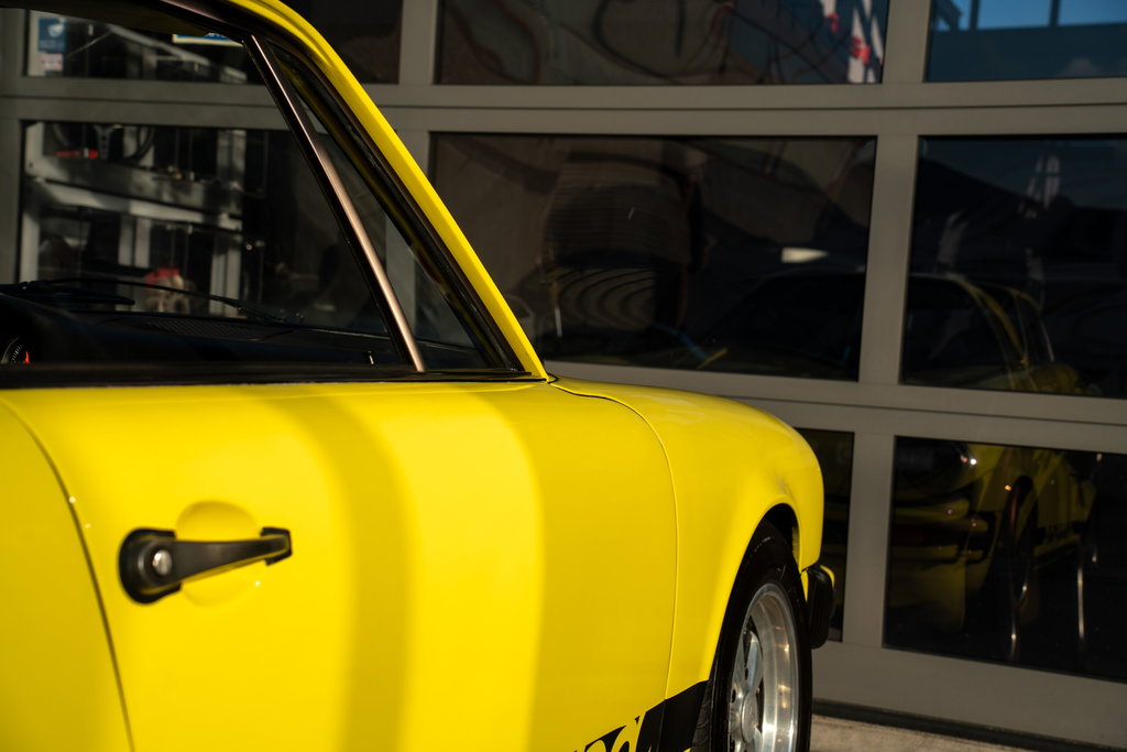 Porsche 911 Carrera 2.7