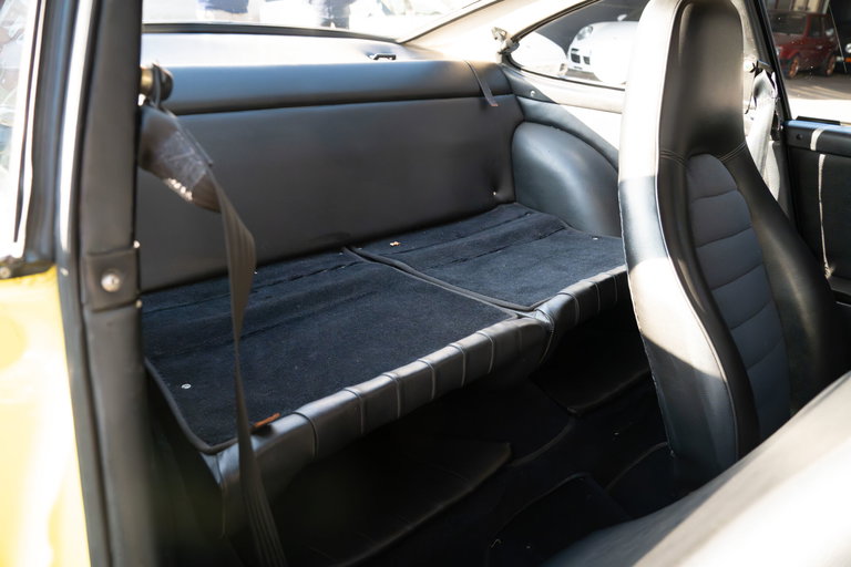 Porsche 911 Carrera 2.7