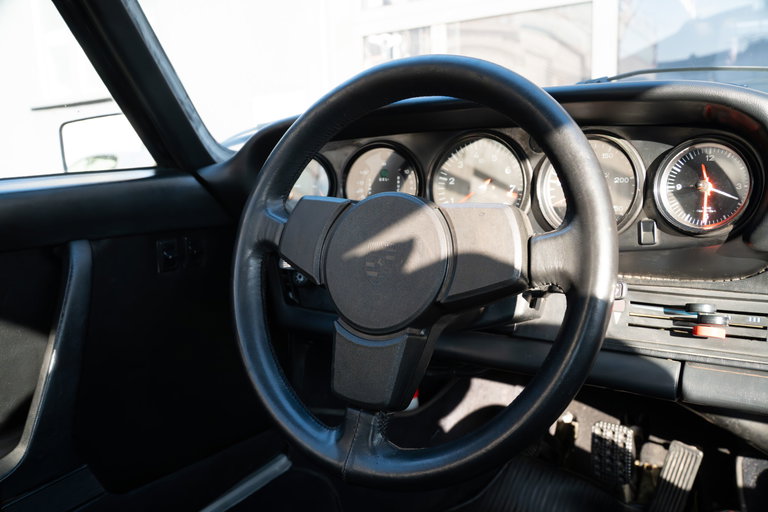 Porsche 911 Carrera 2.7