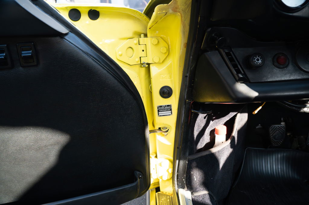 Porsche 911 Carrera 2.7