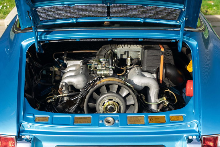 Porsche 911 Backdate