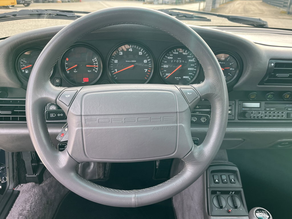 Porsche 964 Carrera 4