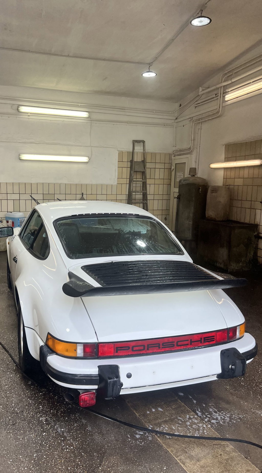 Porsche 911 Carrera 3.2