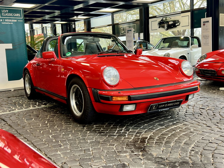 Porsche 911 Carrera 3.2