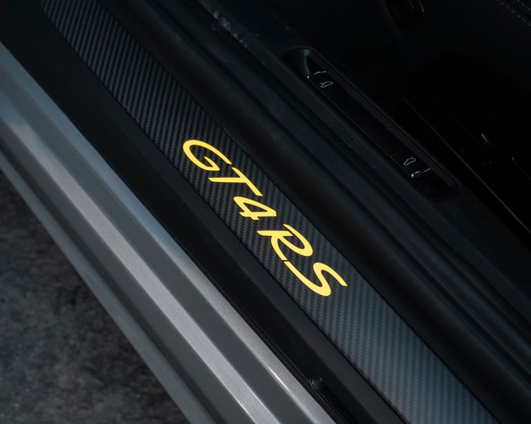 Porsche 718 Cayman GT4 RS