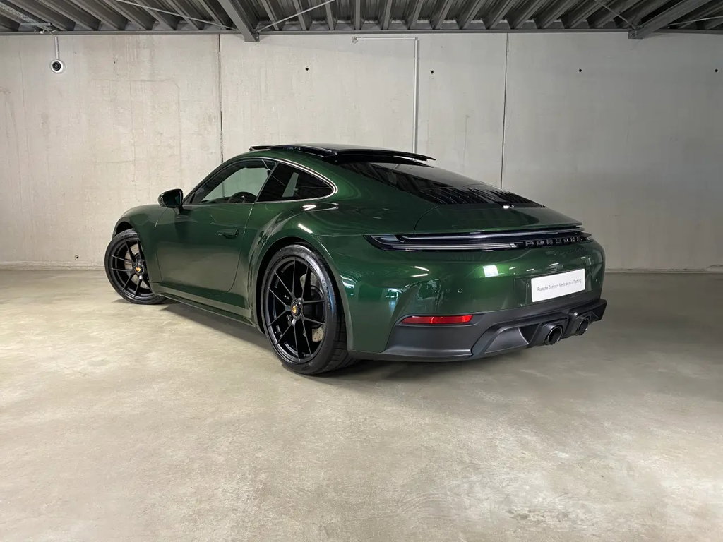Porsche 992.2 Carrera 4 GTS